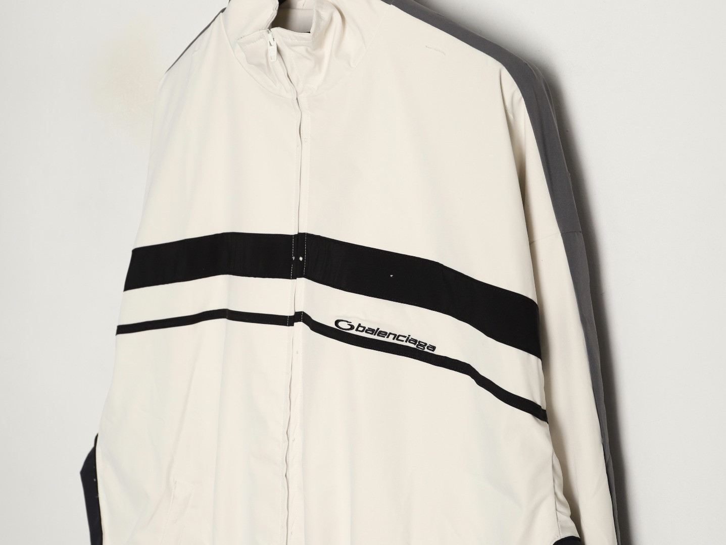 Ba*len*cia*ga coats suit