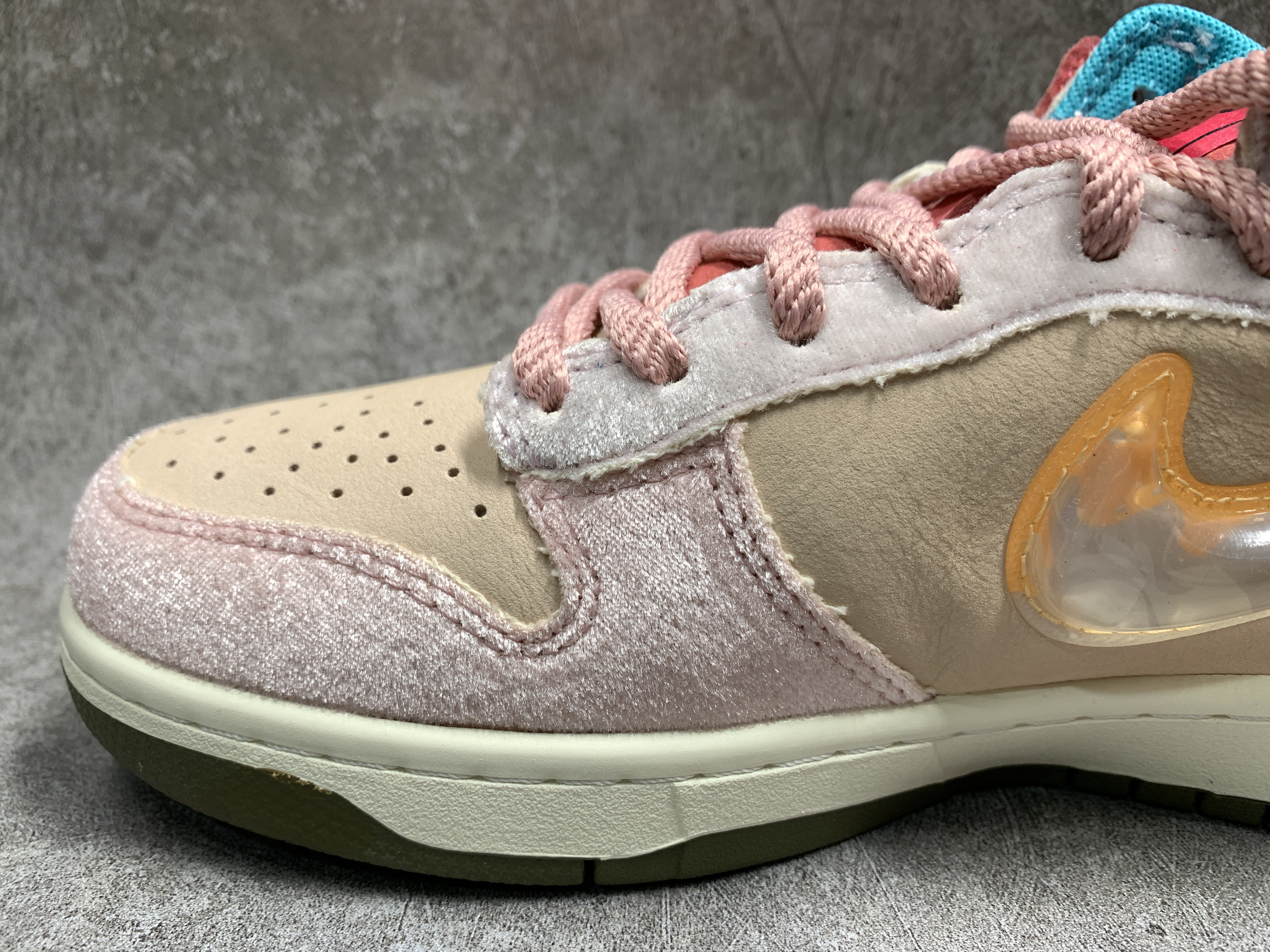 Nike Dunk Mid Social Status Free Lunch Strawberry Milk