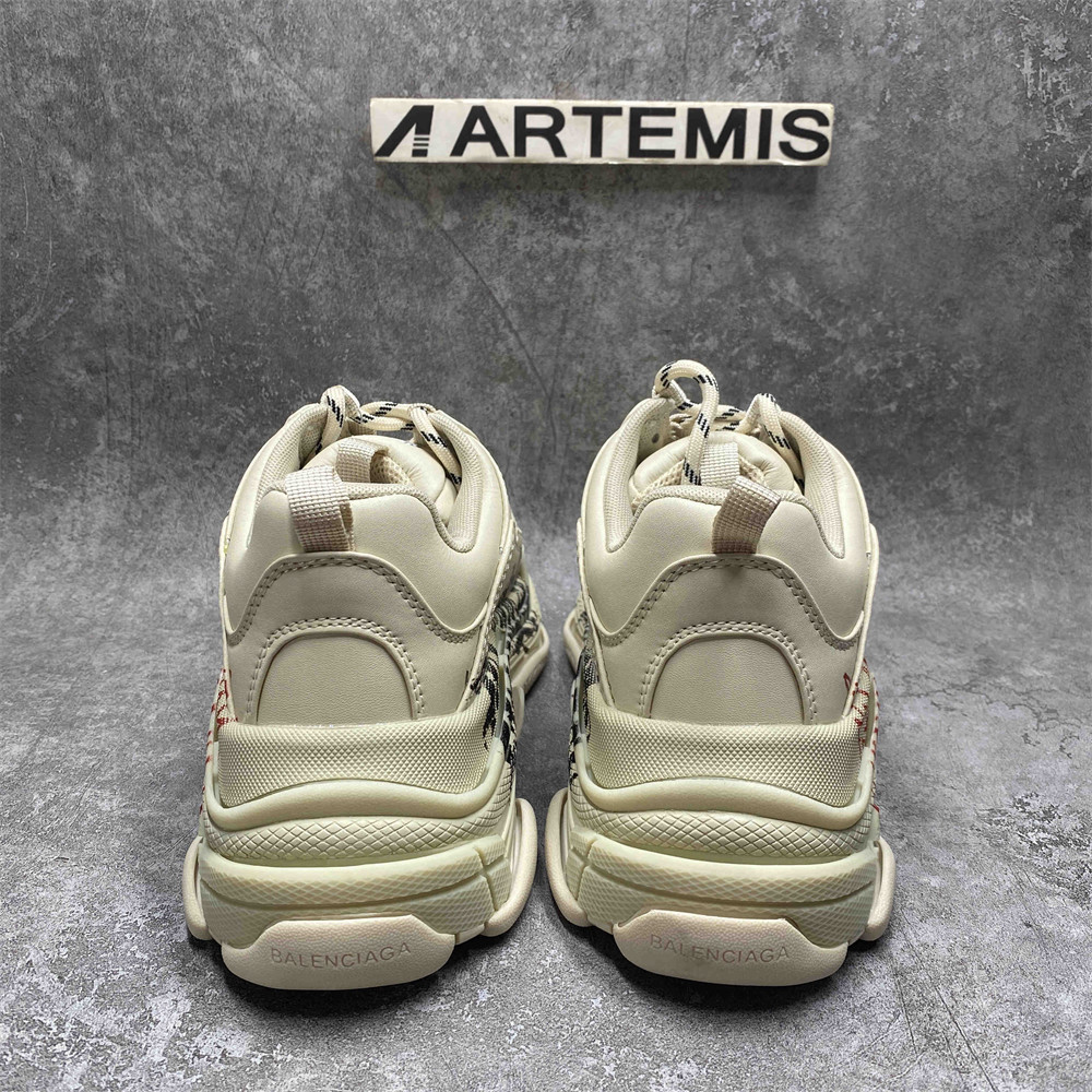 ua Ba*len*cia*ga triple sdiy metal white red