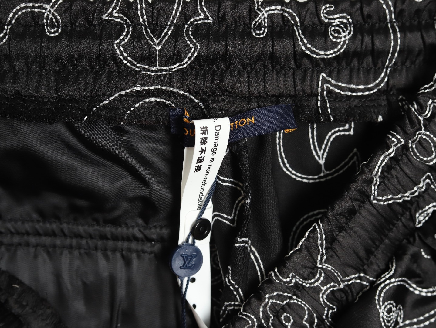 l0*is V*t0n lv shorts