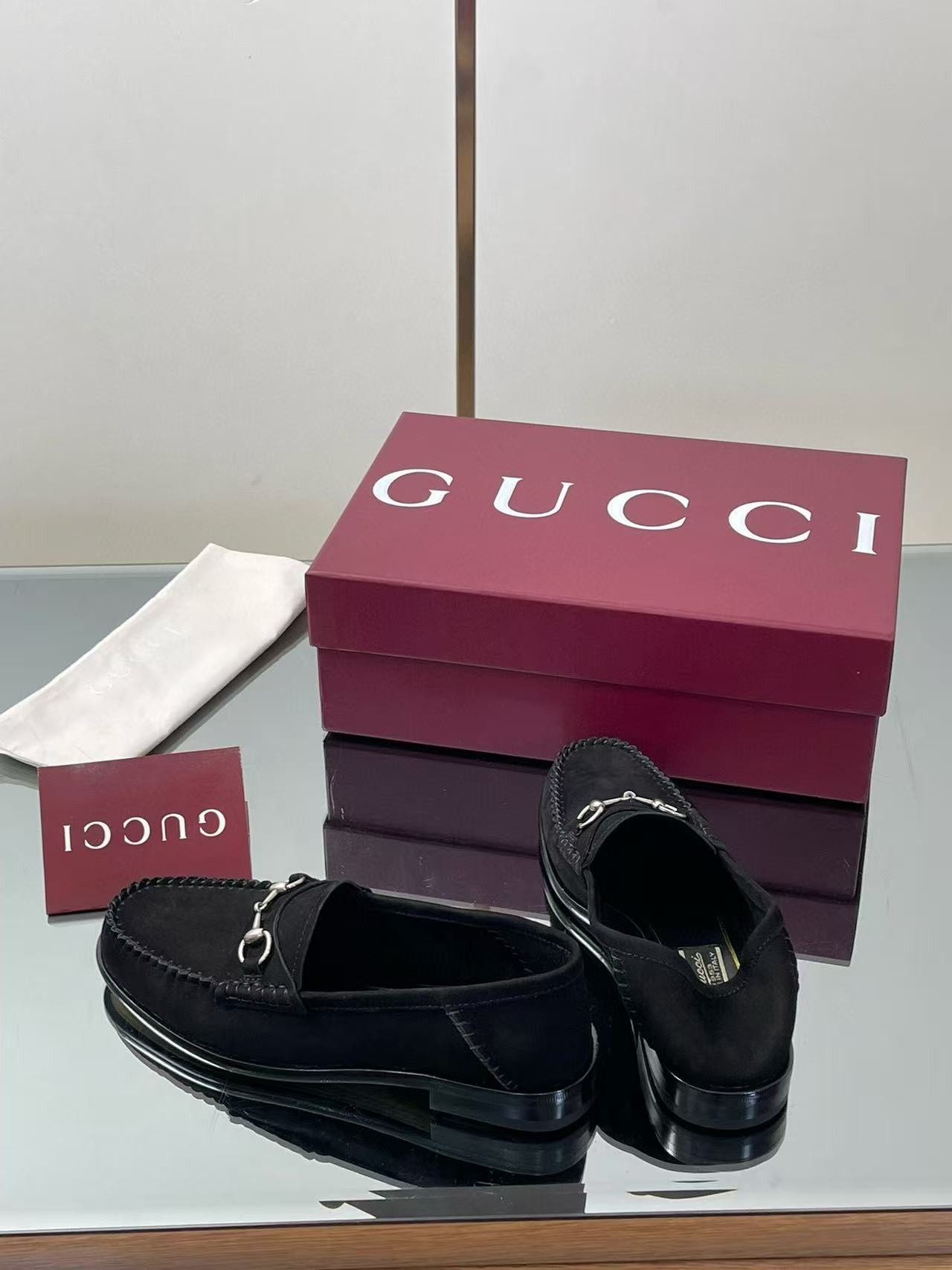 ua G*u*i gigi loafer