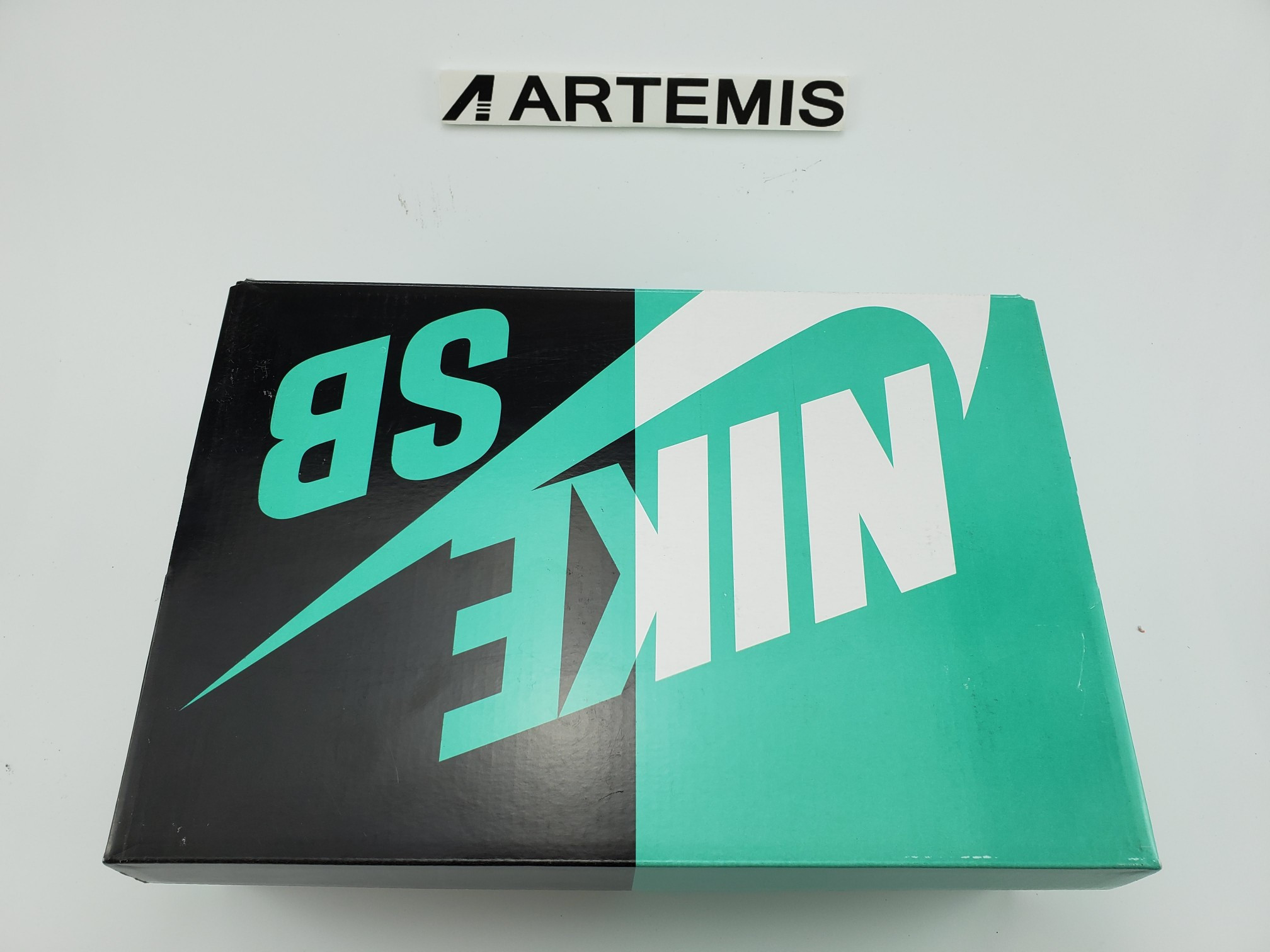 Nike SB Dunk Low Parra