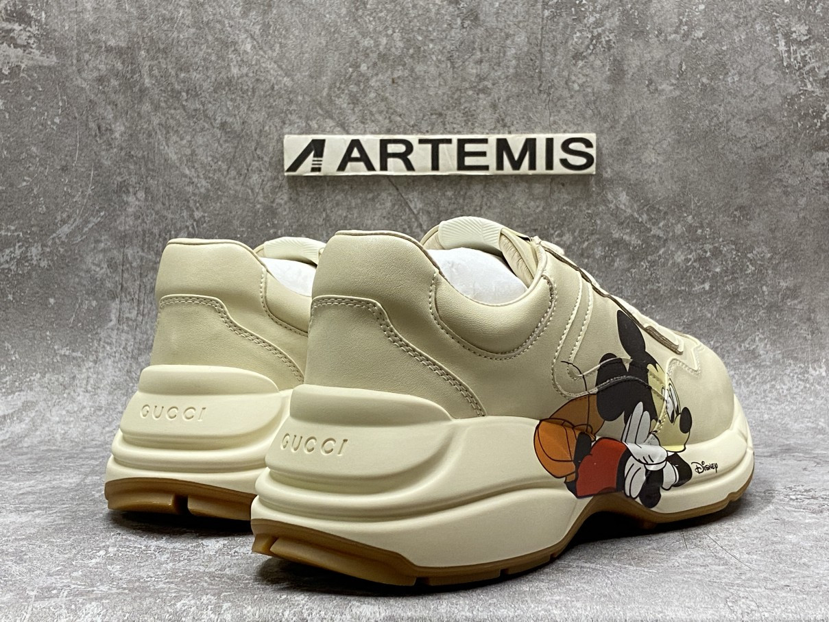 G*u*i rhyton x disney