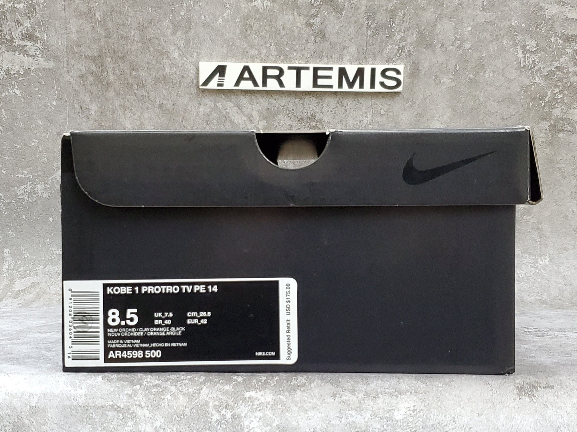 Nike Kobe 1 Protro Devin Booker PE