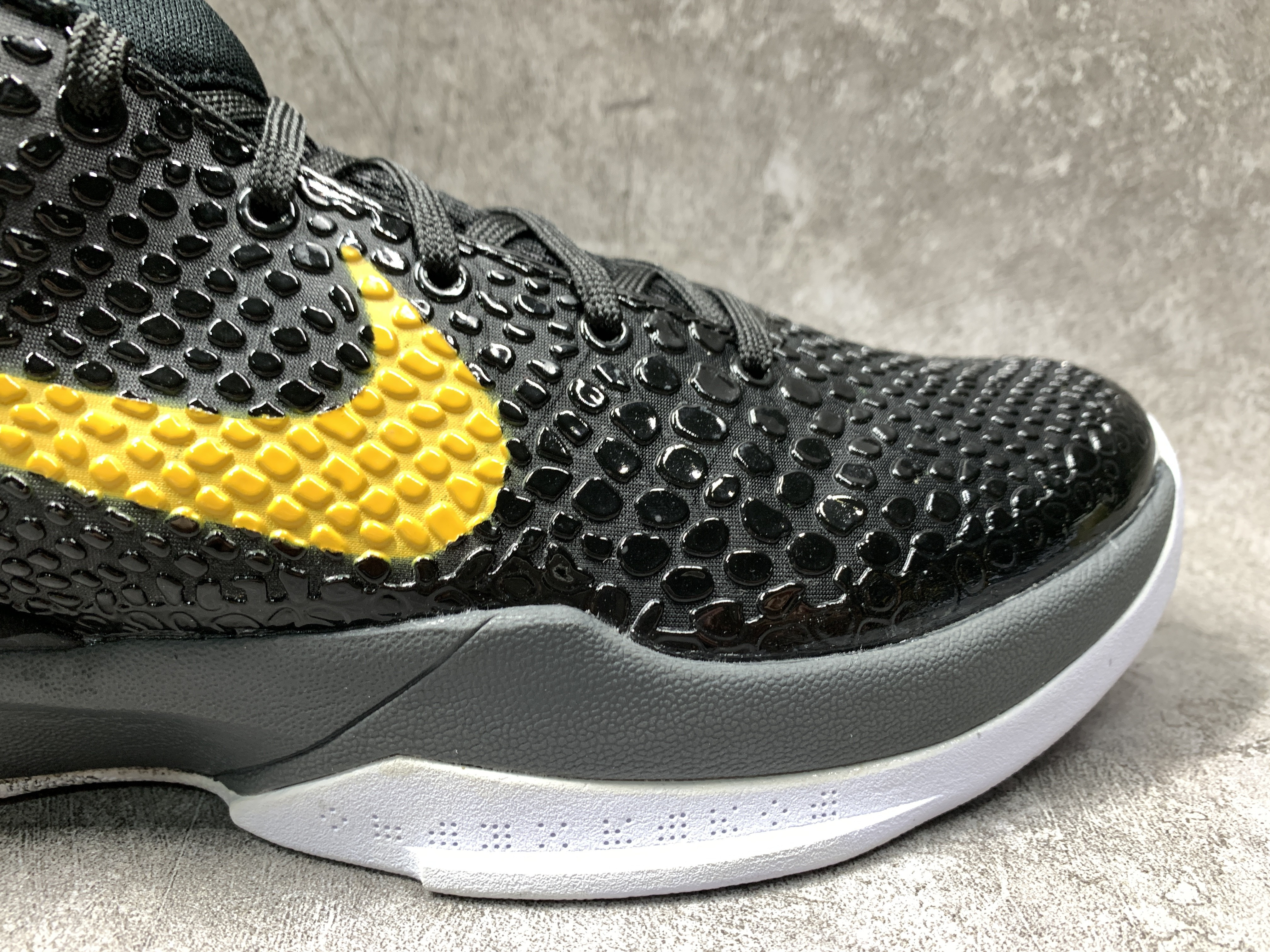 Nike Zoom Kobe 6 Black Del Sol