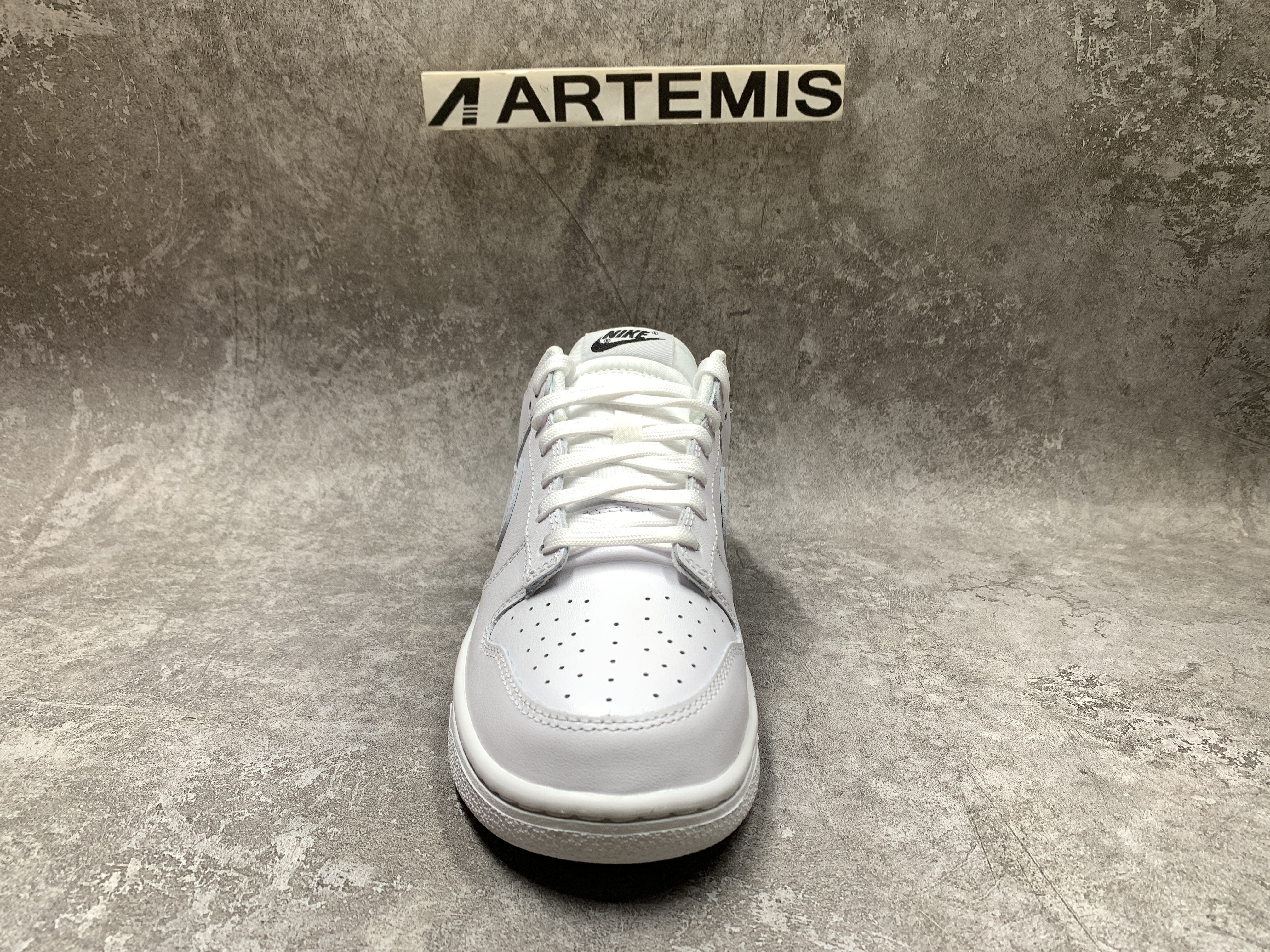 Nike Dunk Low Triple White