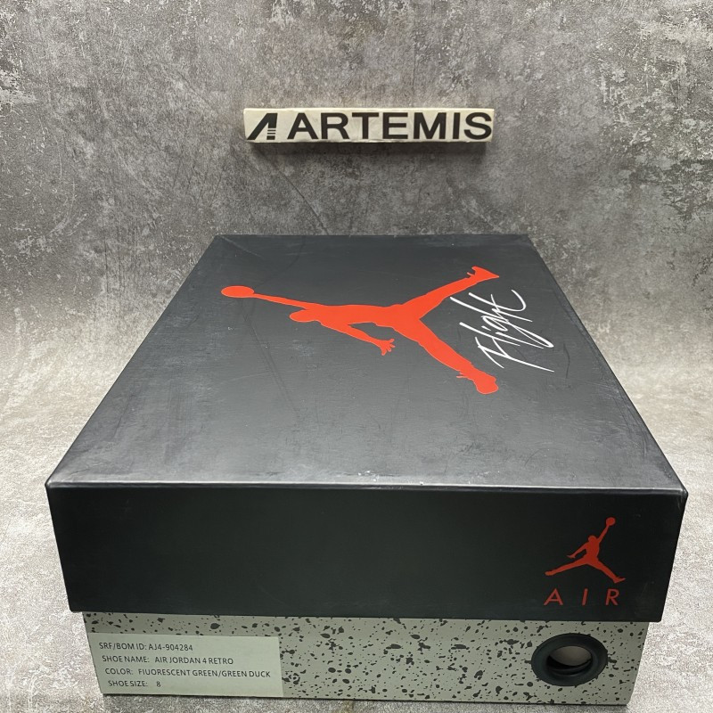 Air Jordan 4 Wahlburgers