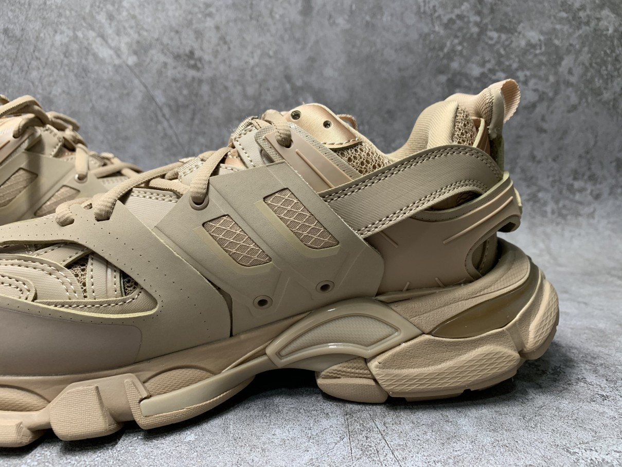 Balenciga Track Beige