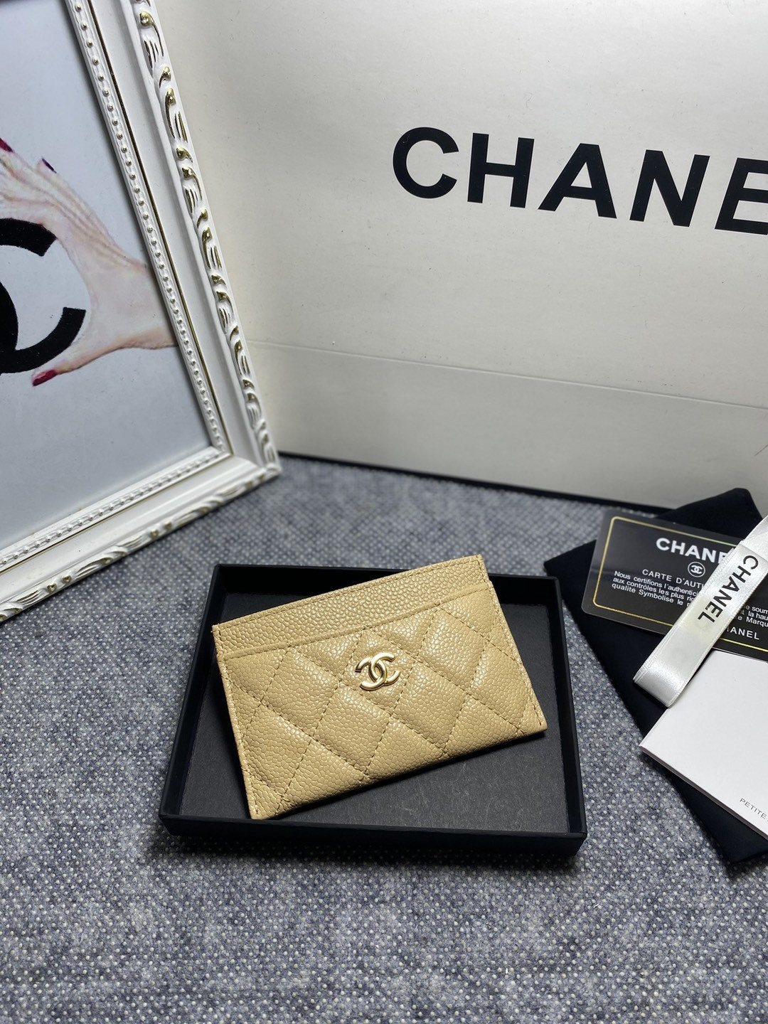 Ch*el card holder 10cm