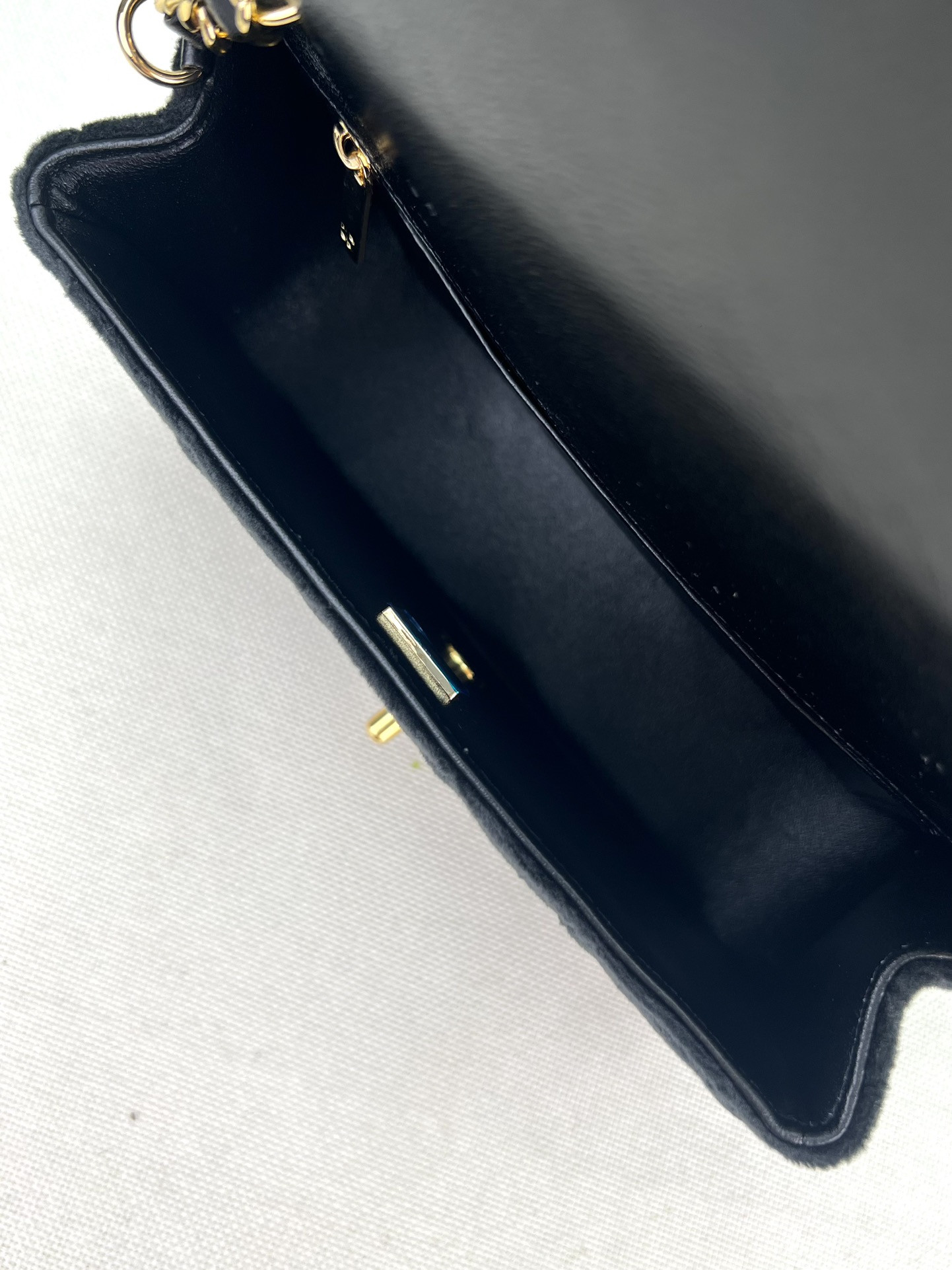 Ch*el classic flap bag 20cm