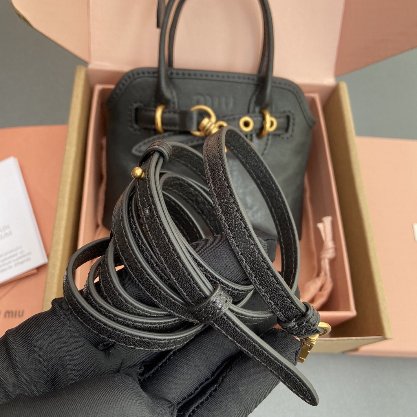 Miu Miu Aventure Nappa Micro Leather trick 9.5x12x2.5cm