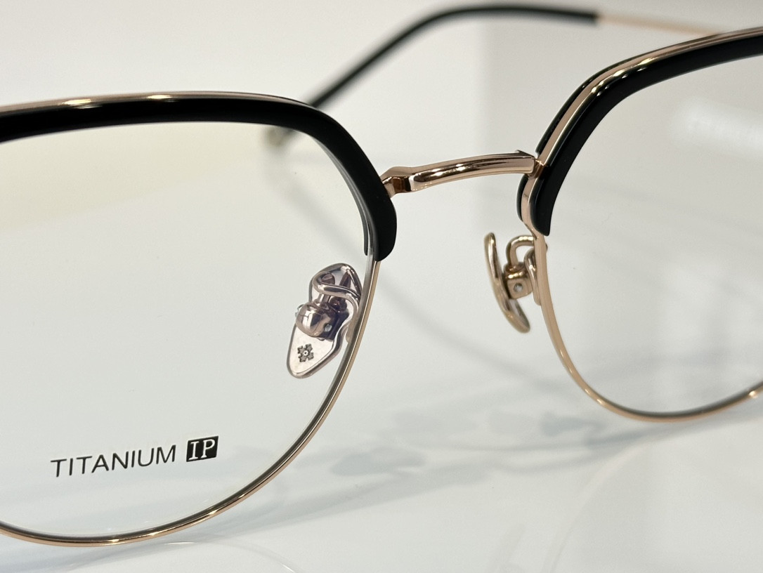 Ch**me He**ts glasses ch5535 49-19-148