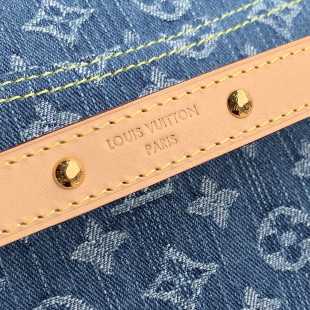 LV Diane M13070 24x15x9cm