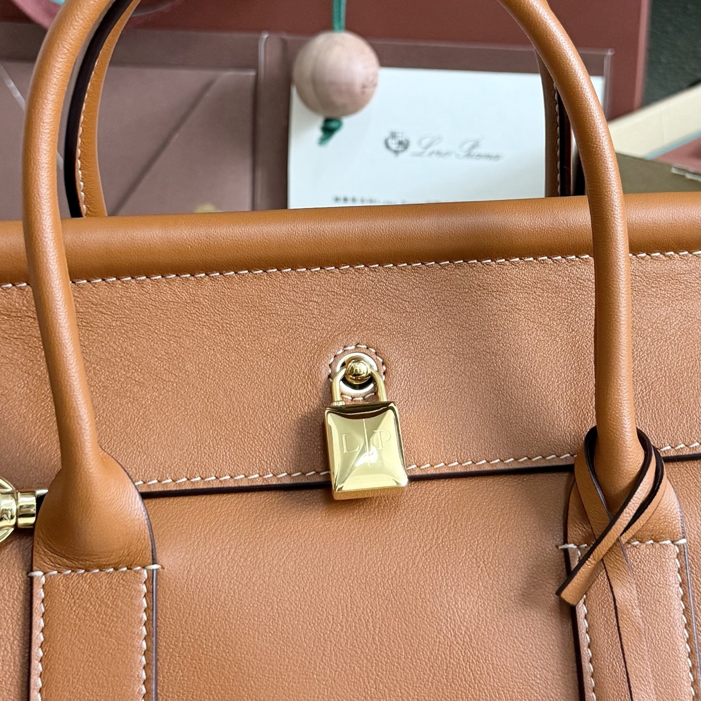 L**o p*ana loom l25  calfskin 25x18x12.5cm