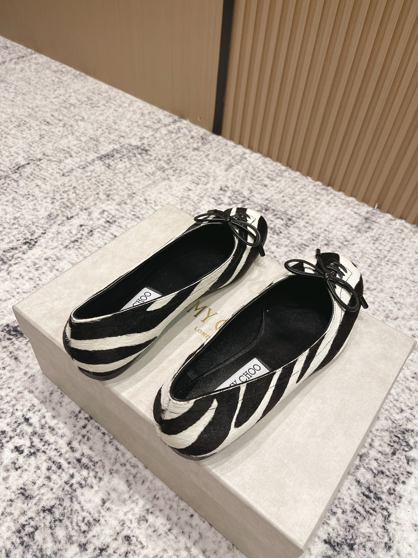 ua Ji*y Ch* scarlett ballerina flats