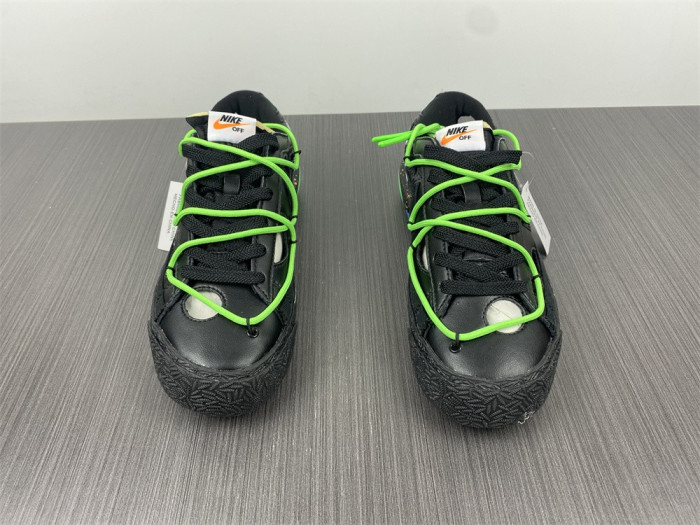 Off-White x Nike Blazer Low "Black / Green" DH7863-001