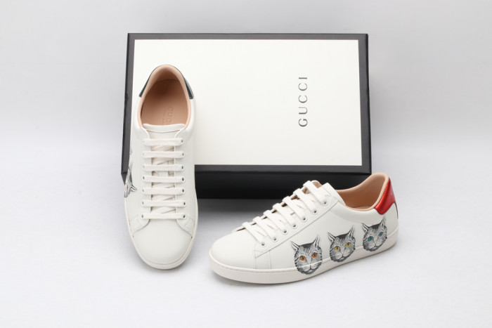 G*u*i low-top sneaker