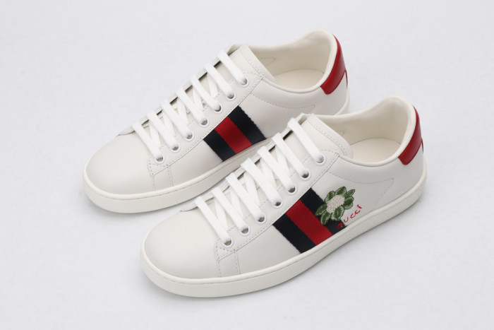 G*u*i low-top sneaker