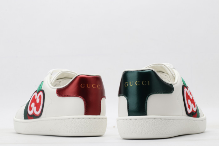 G*u*i low-top sneaker