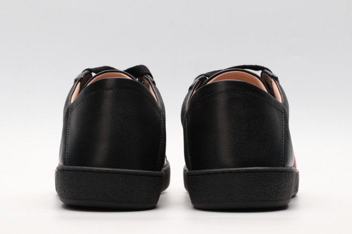 G*u*i low-top sneaker