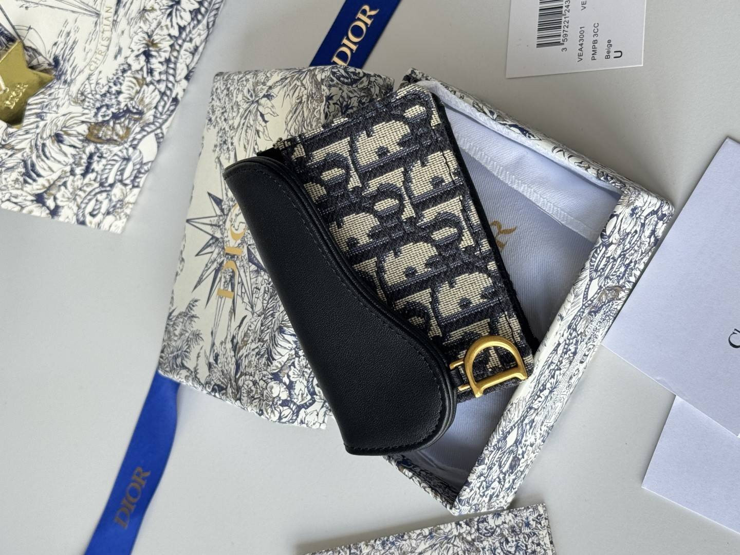 D10r Saddle Bloom Card Holder 11x7.5x3cm