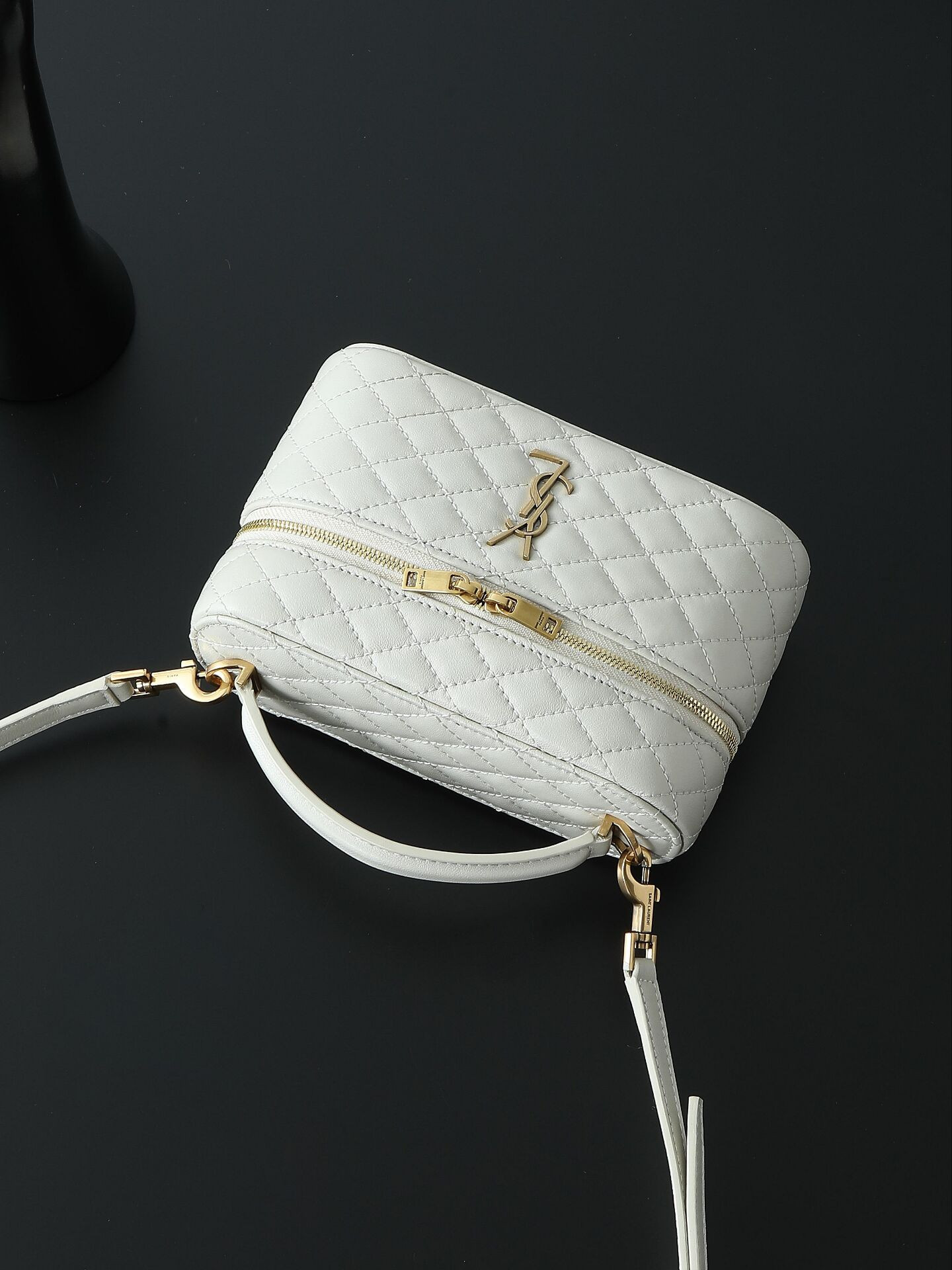 Y51 GABY VANITY BAG IN LAMBSKIN 18 X 11 X 6.5 CM