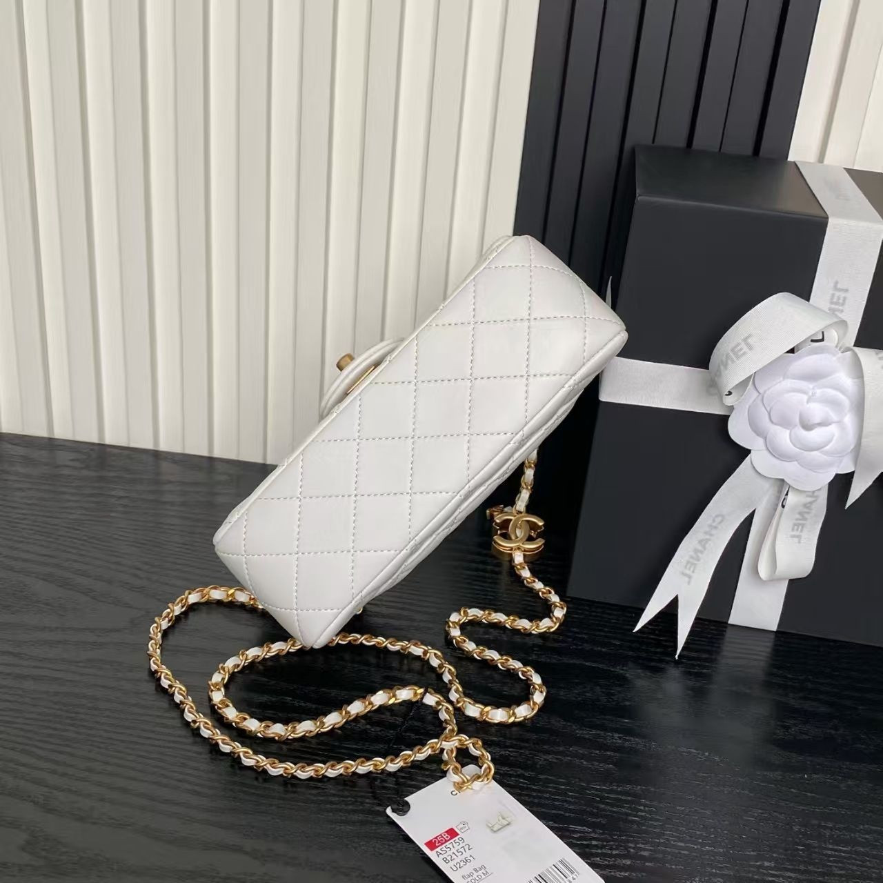 Ch**el Mini Flap Bag 20x13x7cm