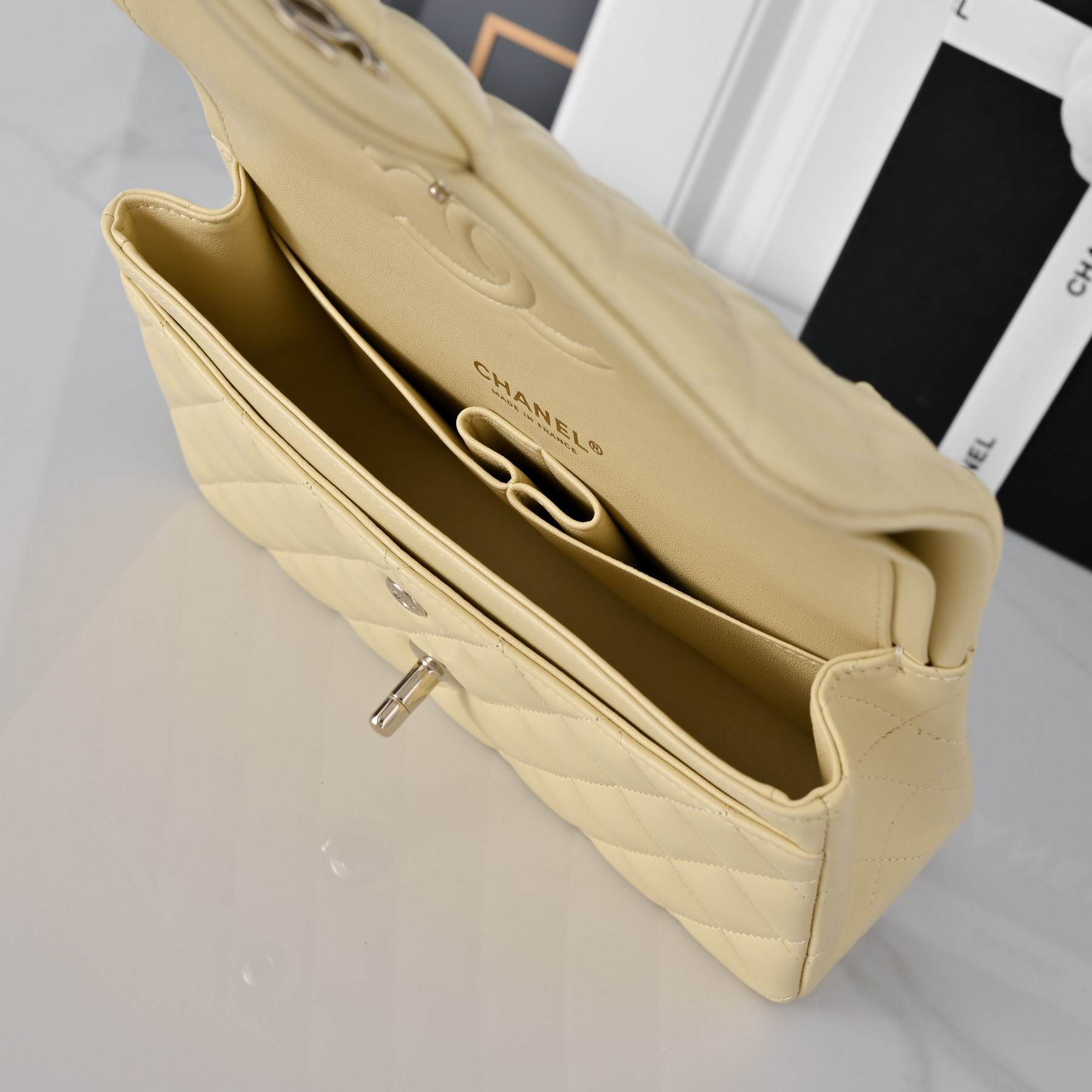 Ch**el classic flap handbag cf a01113 23x14.5x6cm