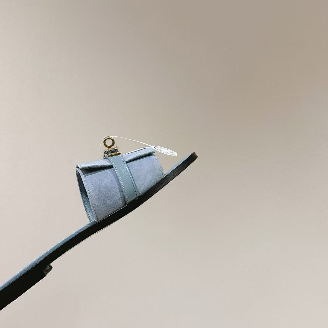 UA H**me5 Giulia sandal