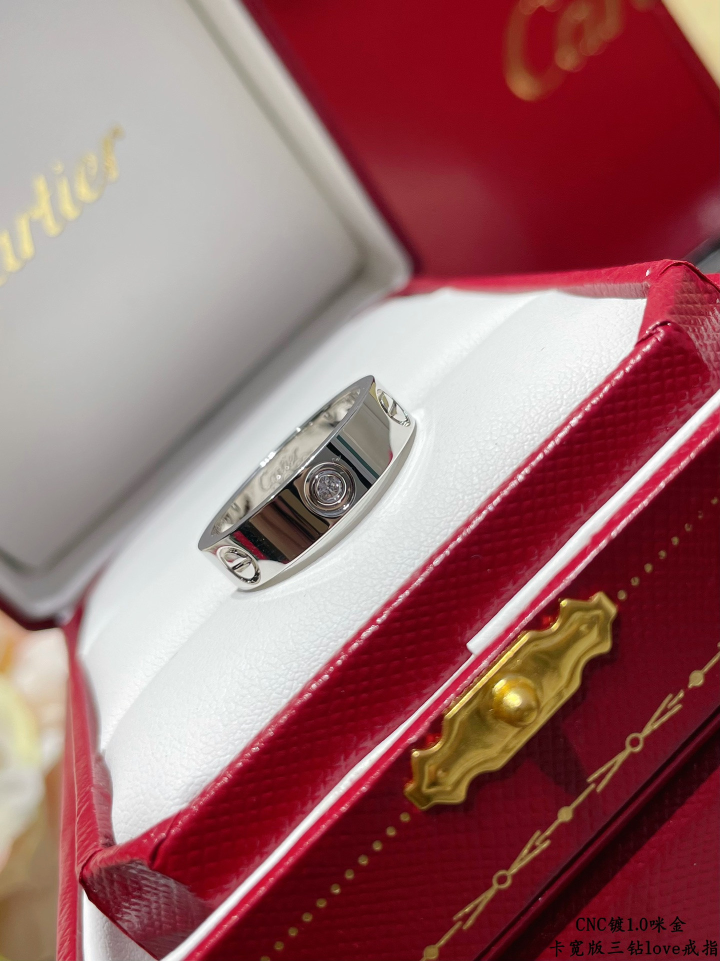 Ca*t1er Wide version three-D1am0nd LOVE Ring