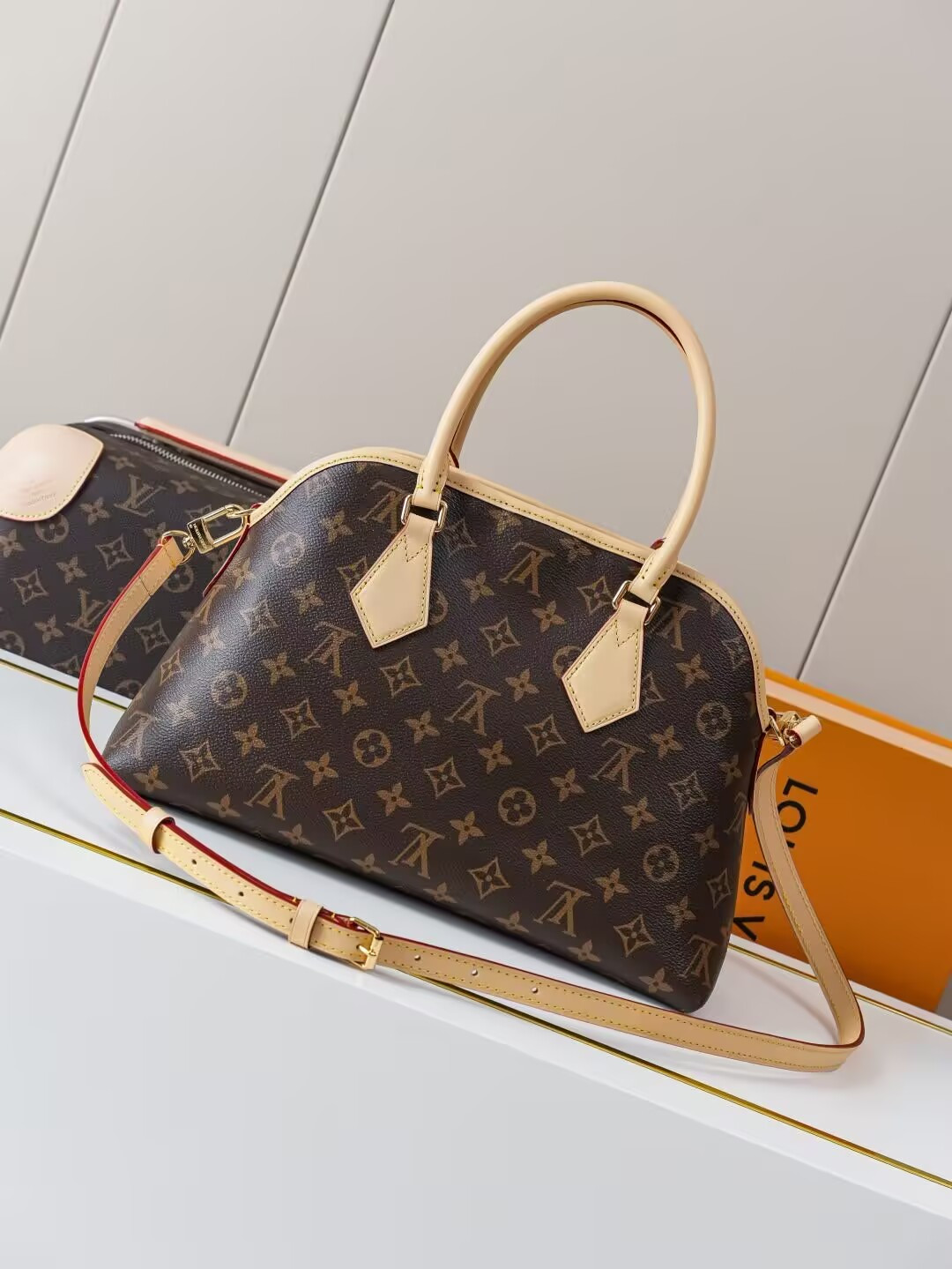 Louis Vuitton Monogram Ever More PM Handbag M15208 35x21x12cm