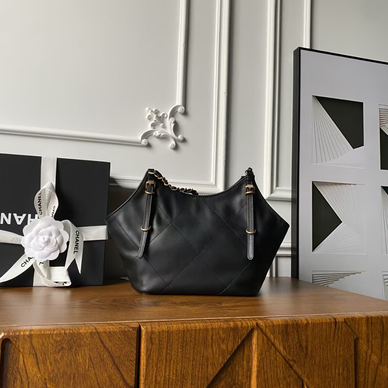 Chanel Shopping Bag AS6015 20x28x7cm