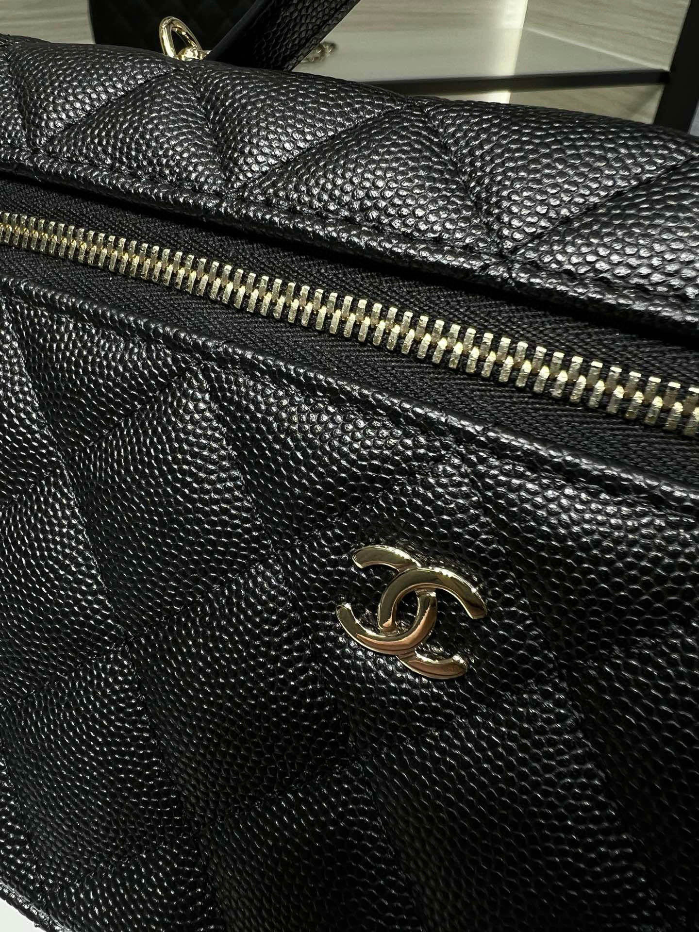 Ch**el classic vanity with chain handbag 17x19.5x5cm