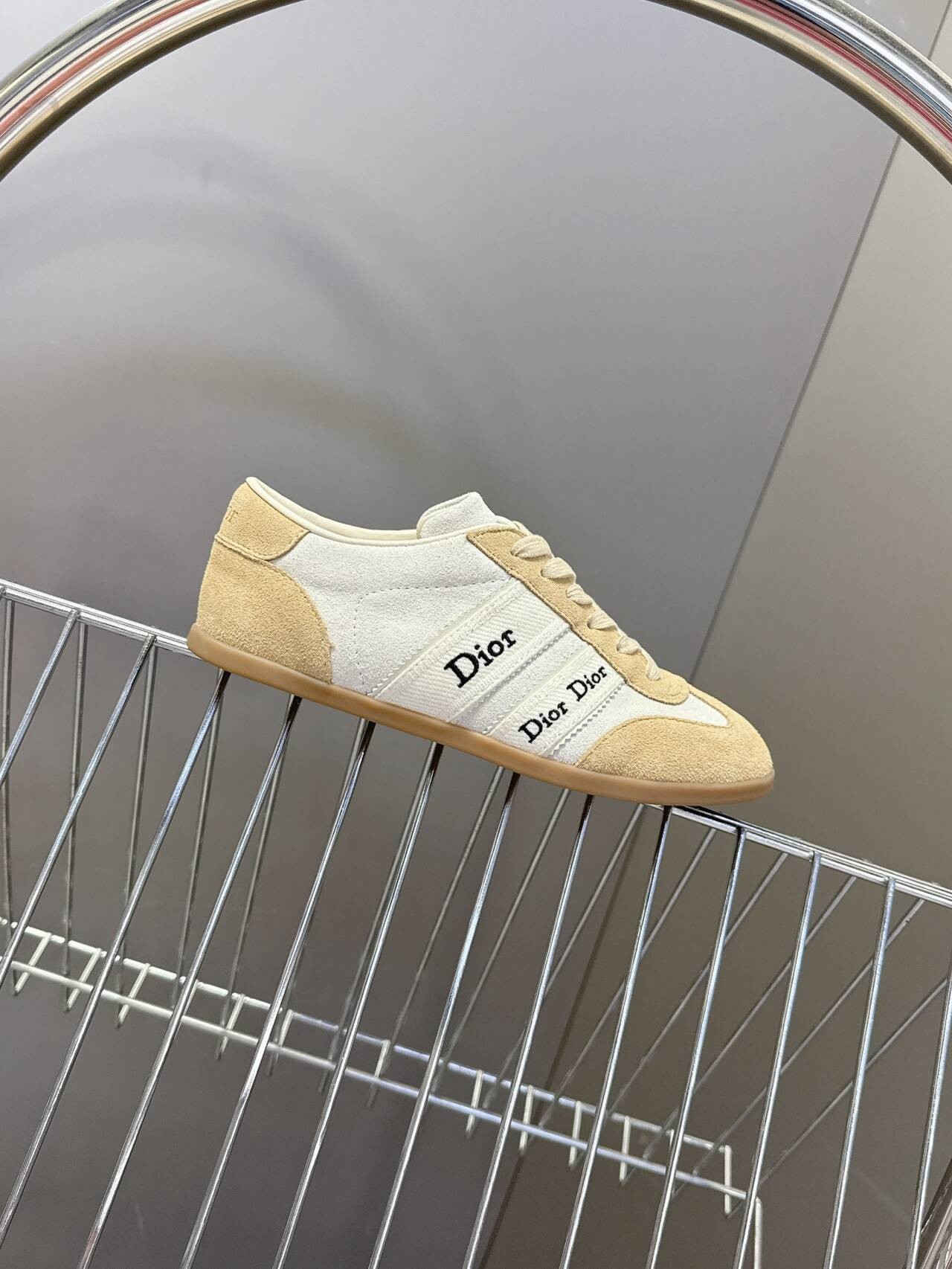 UA D10r Sneakers