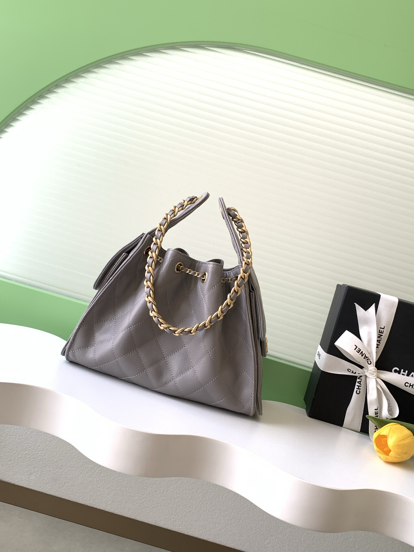 CHANEL 25C Bucket BAG 30x26x14cm