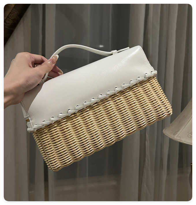 L0r0 P1ana Extra Pocket L27 Wicker Bag 27 x 10 x 16cm