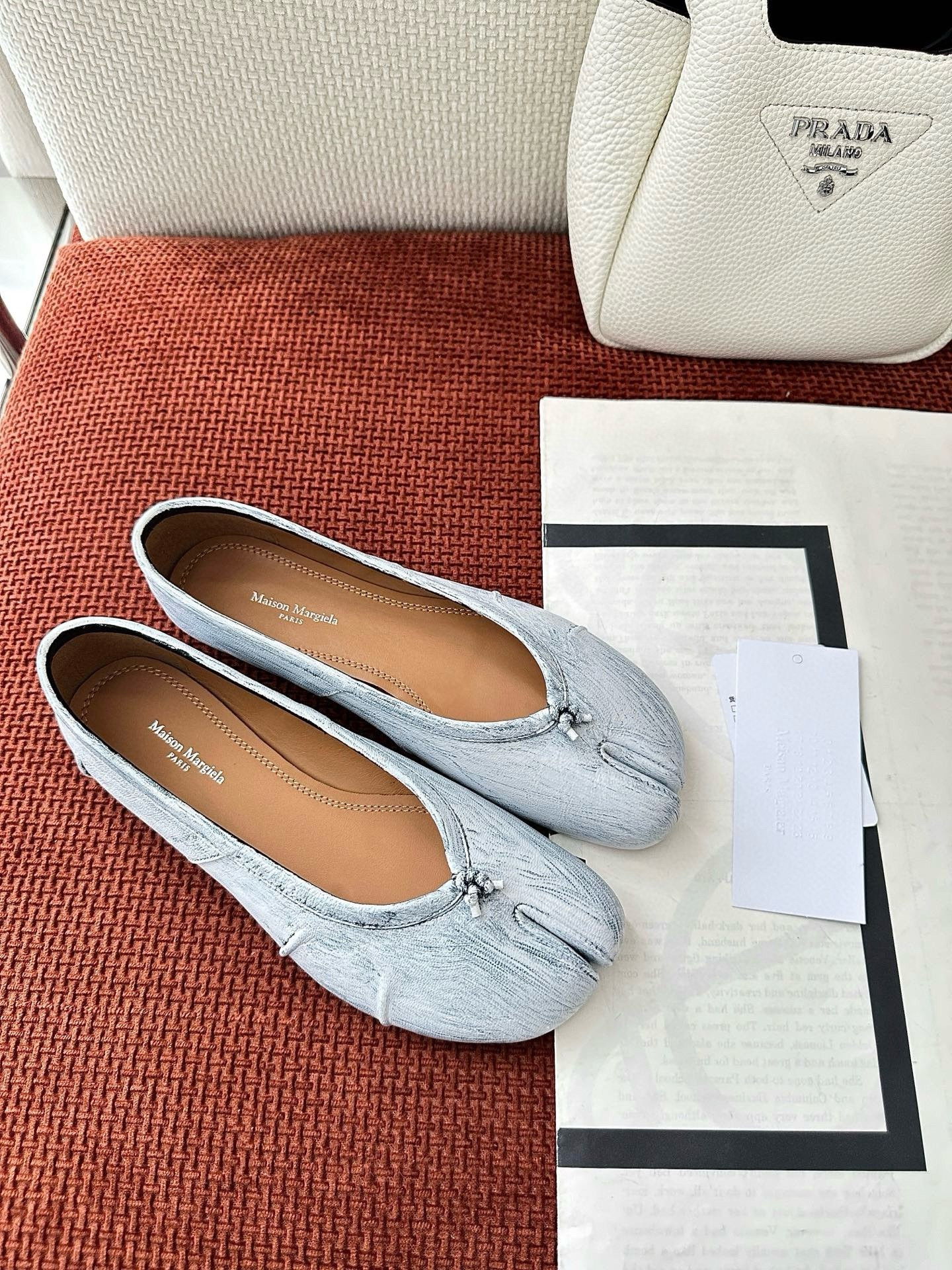 UA Ma1s0n Marg*e1a Tabi Leather Ballet Flats