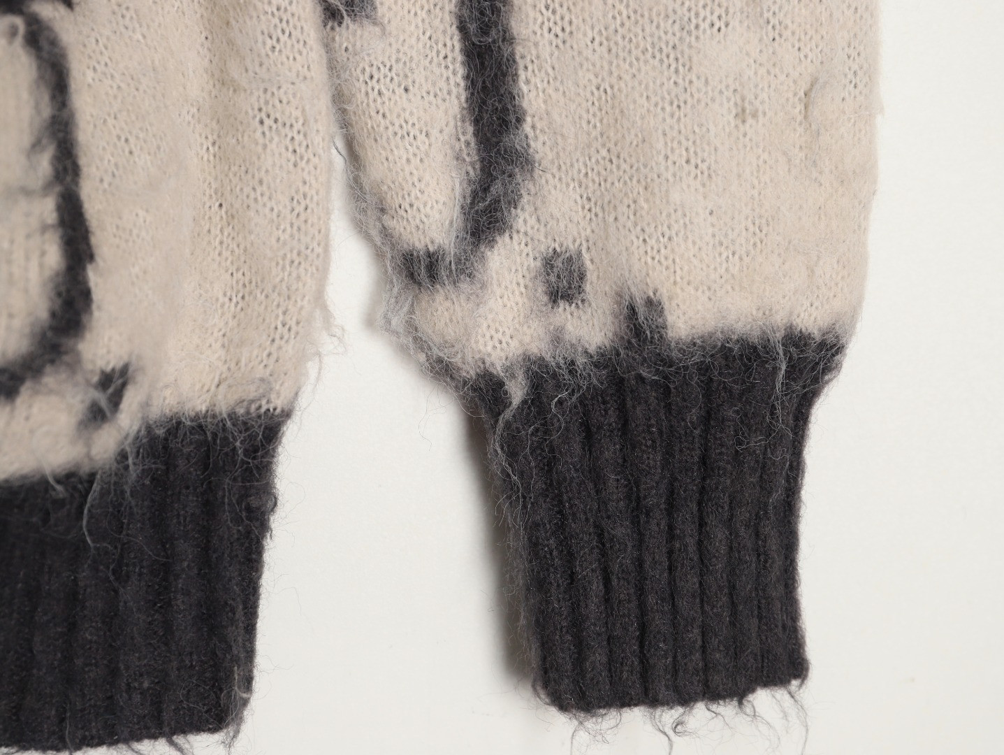 Gvc*1 24ss Cardigan Sweaters