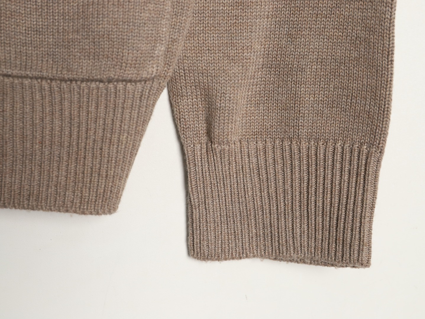 b0tt*ga Ven*ta cardigan sweaters