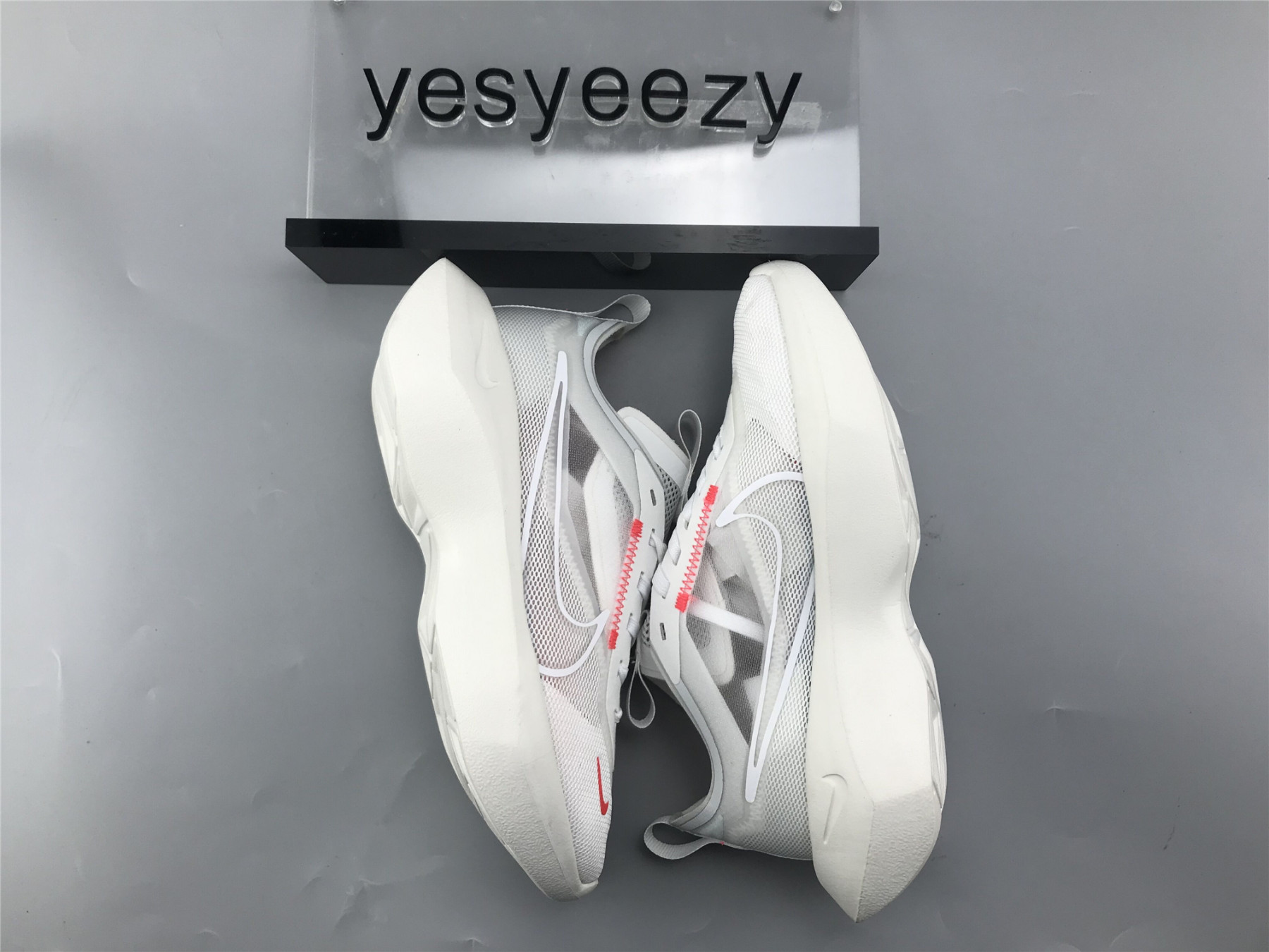 UA NIKE WMNS ZOOM VISTA LITE WHITE