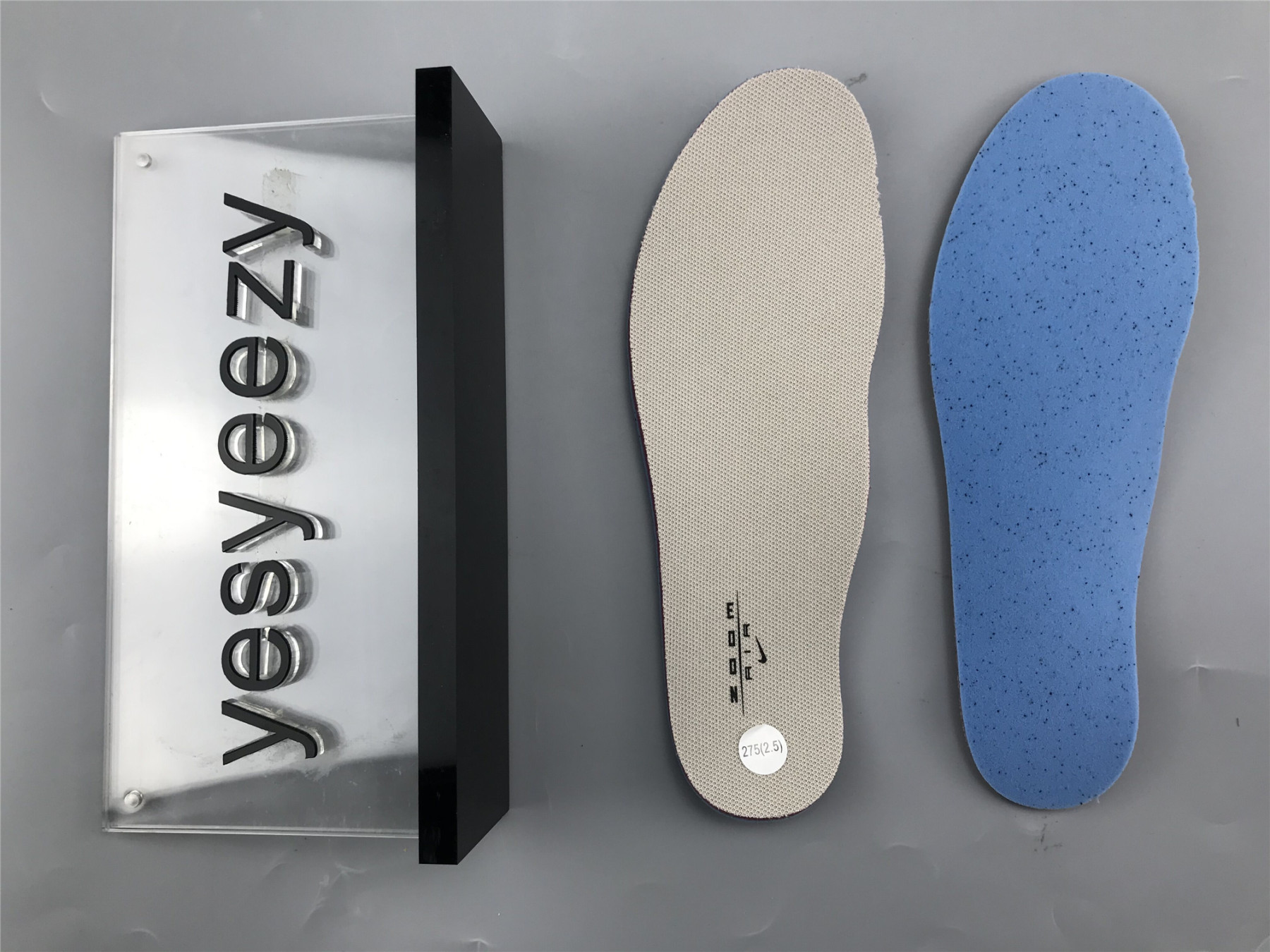 UA NIKE STUSSY X AIR ZOOM SPIRIDON CAGED "FOSSIL"