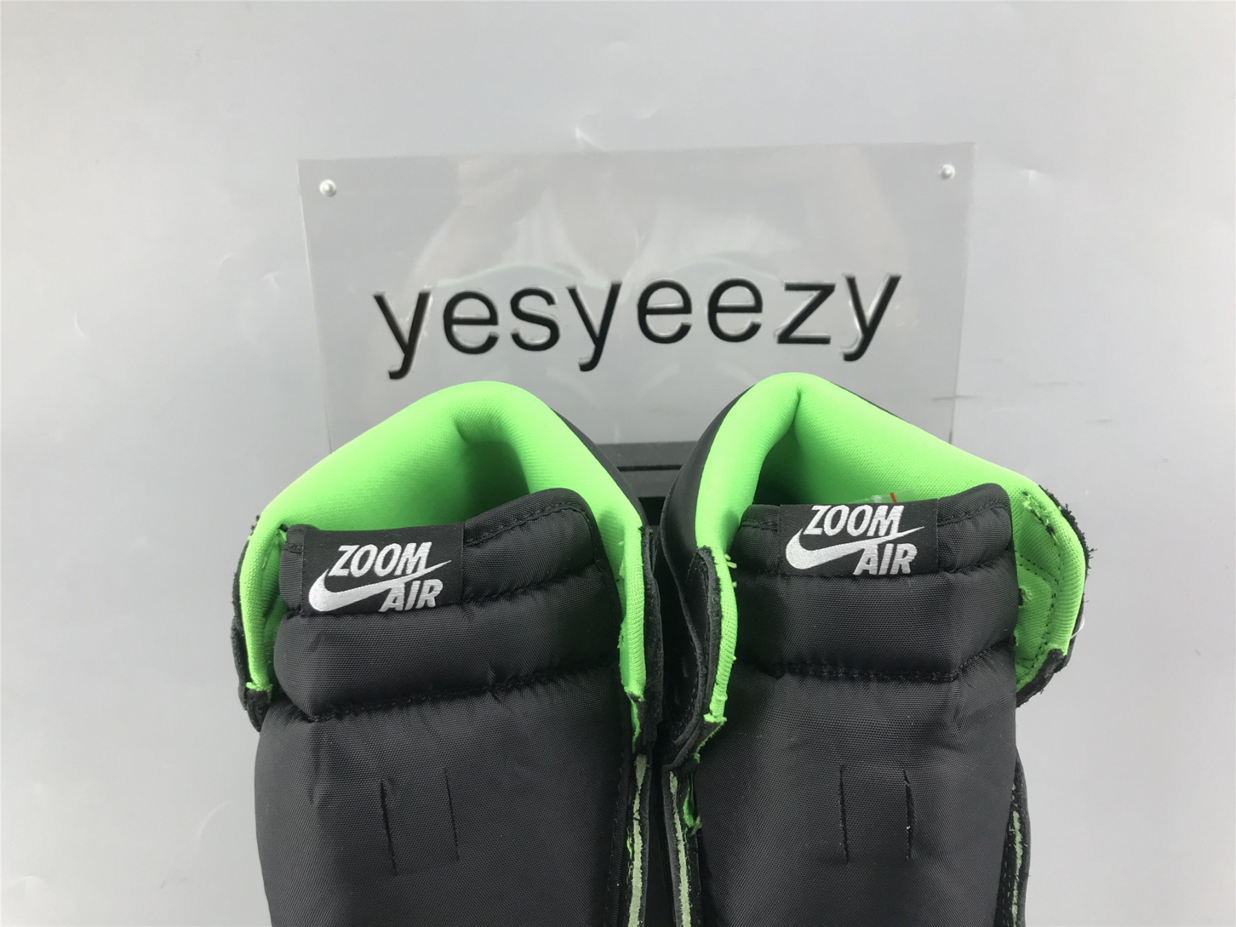 UA AIR JORDAN 1 HIGH ZOOM 