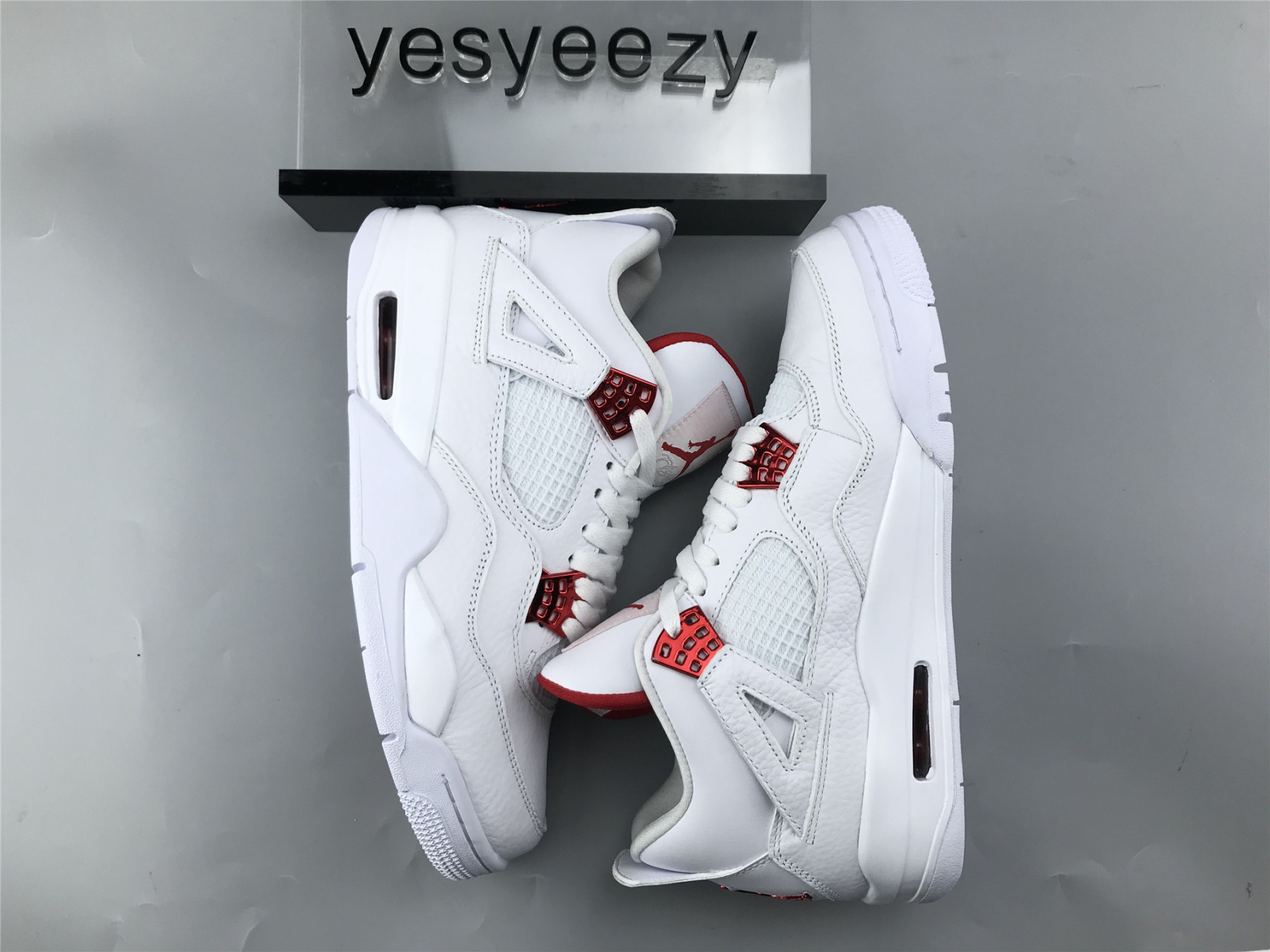 UA AIR JORDAN 4 RETRO METALLIC RED