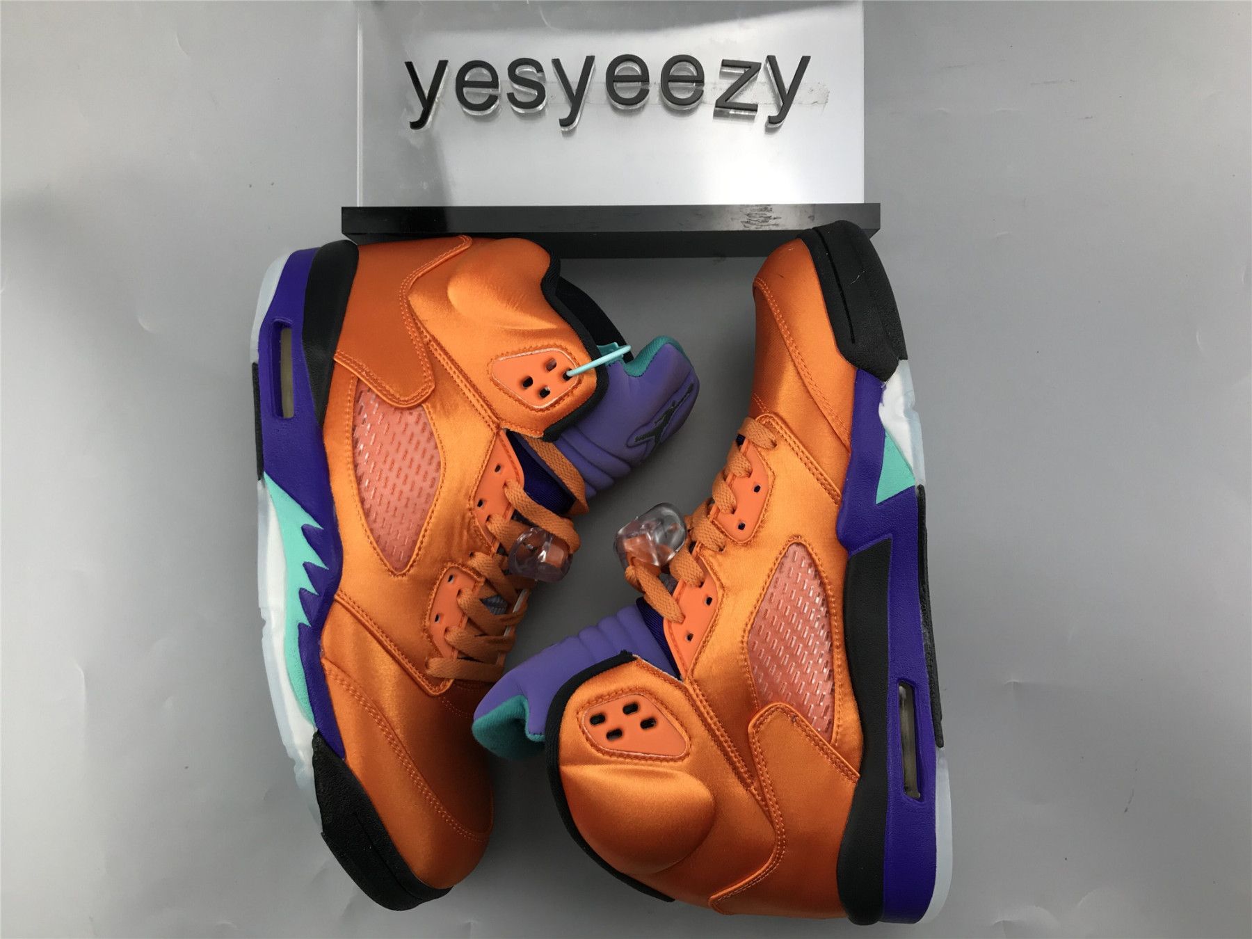 UA AIR JORDAN 5 RETRO NRG 