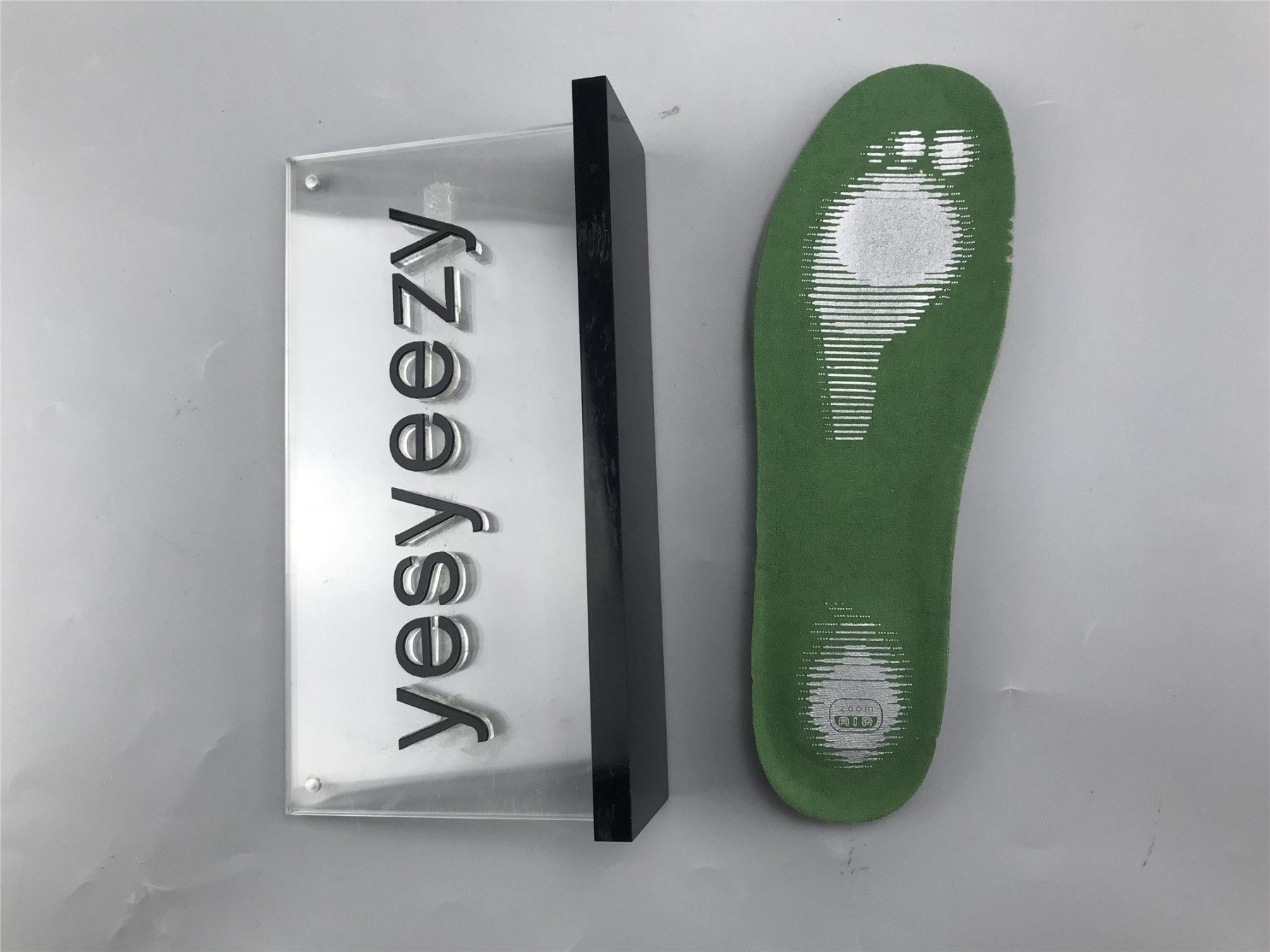 UA NIKE DUNK LOW PRO SB "HEINEKEN"