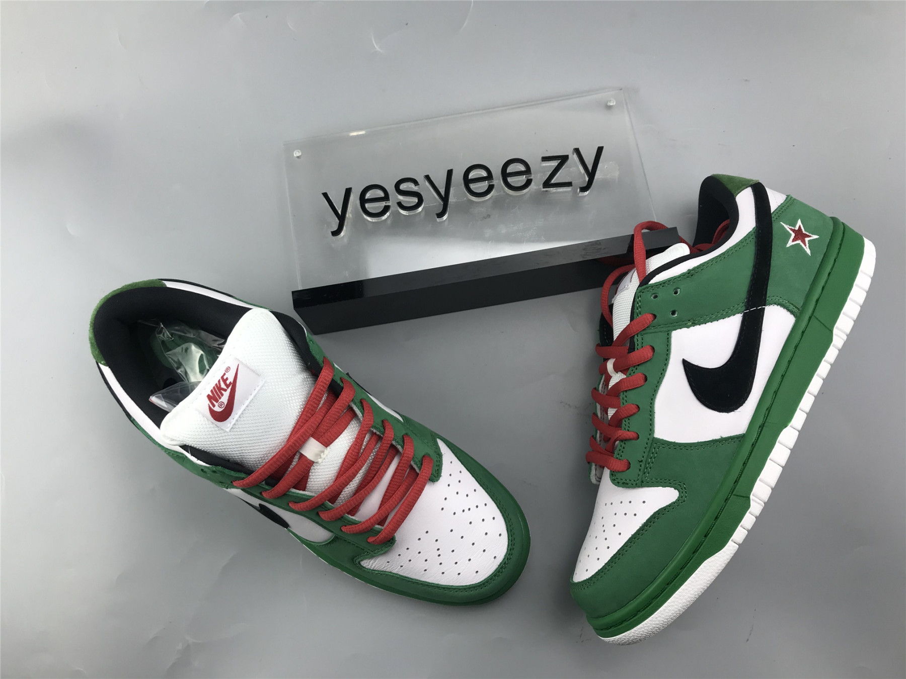 UA NIKE DUNK LOW PRO SB "HEINEKEN"