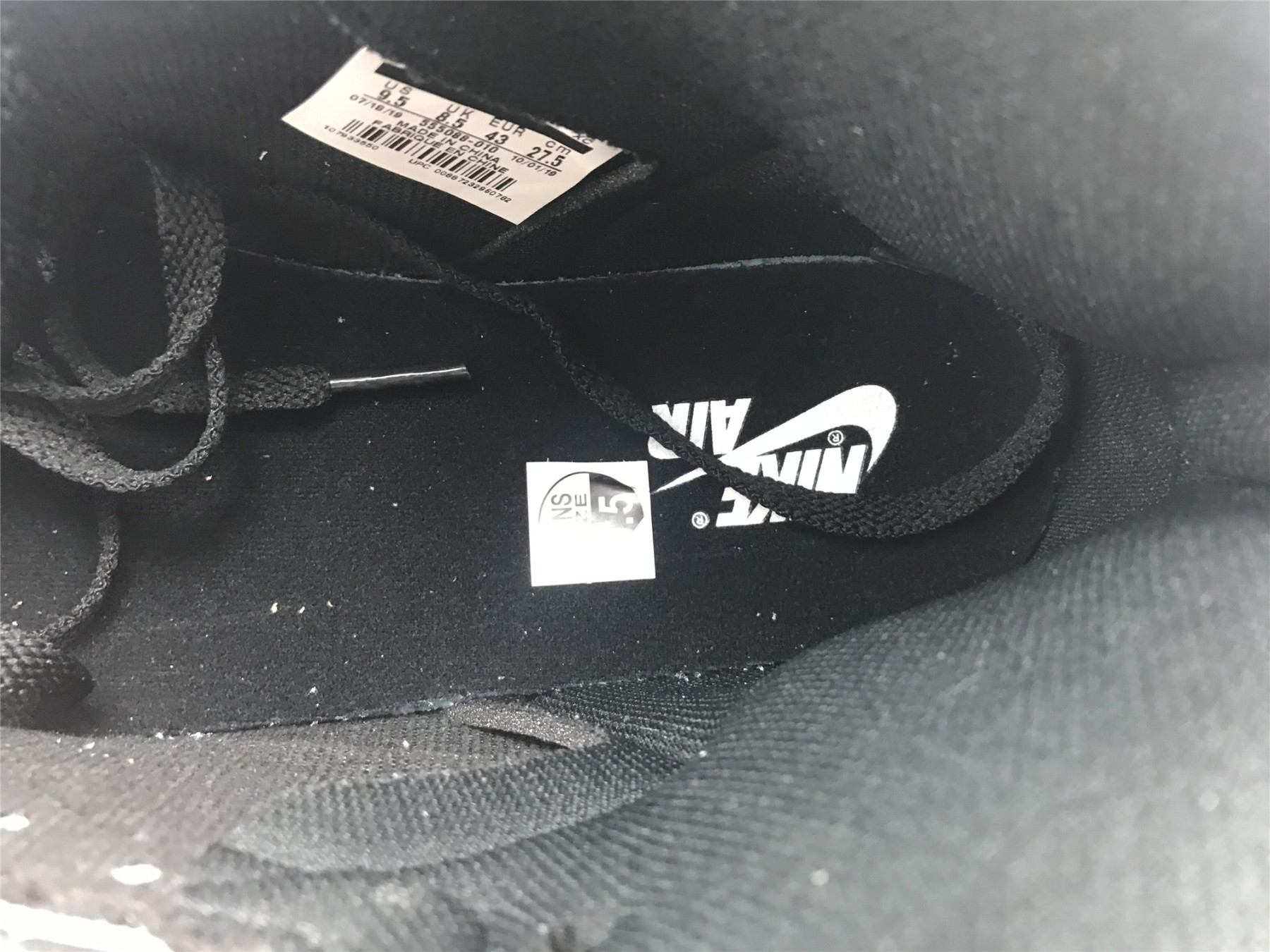 UA AIR JORDAN 1 RETRO HIGH OG "BLACK WHITE"