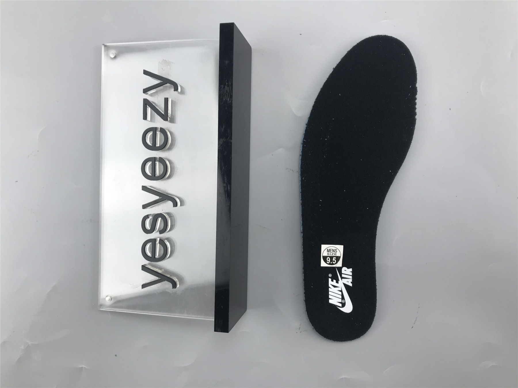 UA AIR JORDAN 1 RETRO HIGH OG "BLACK WHITE"