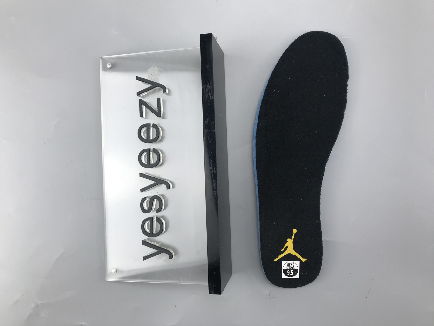 UA AIR JORDAN 12 "UNIVERSITY GOLD"