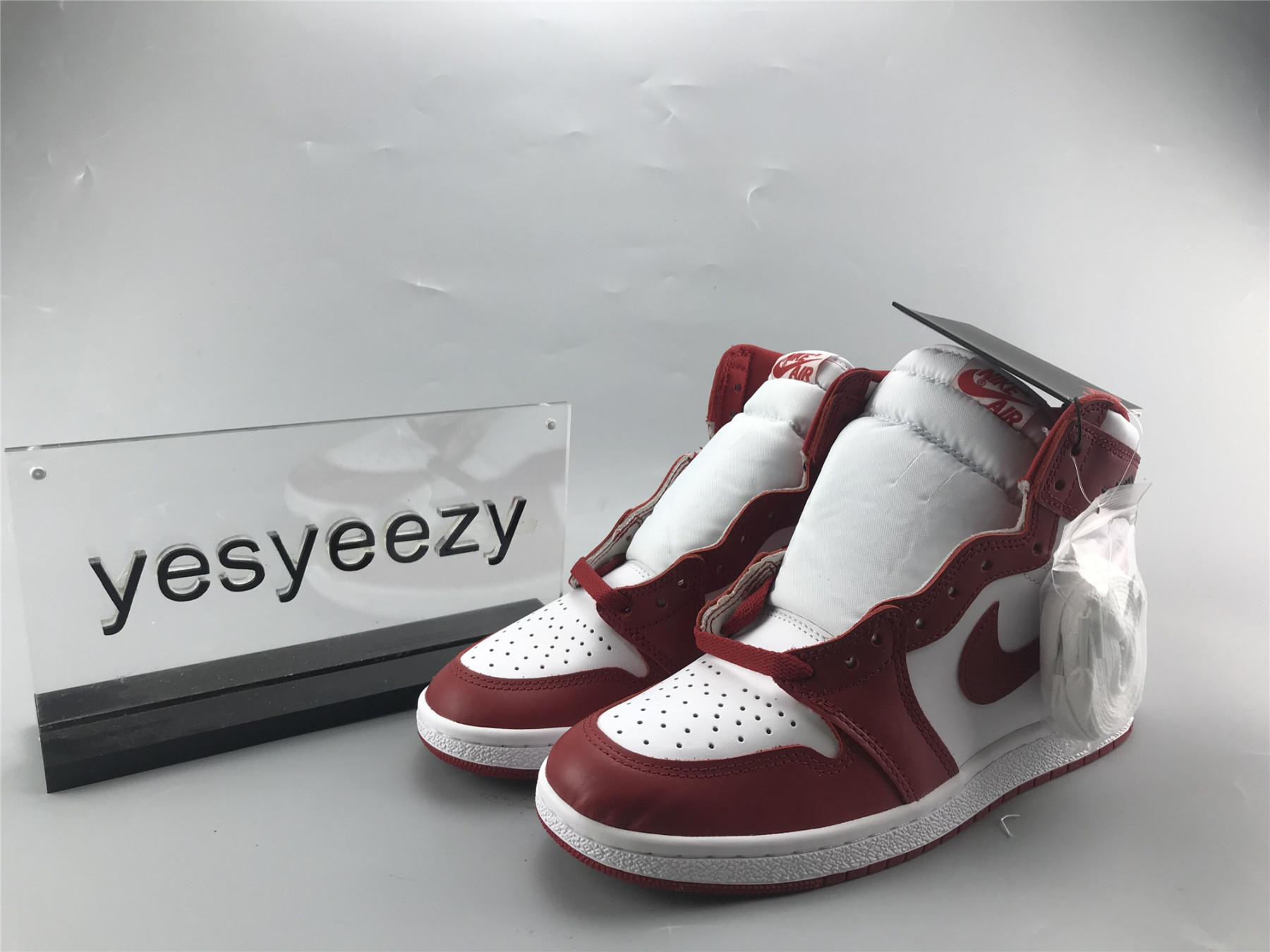 UA AIR JORDAN NEW BEGINNINGS PACK RETRO HIGH 1 & NIKE AIR SHIP